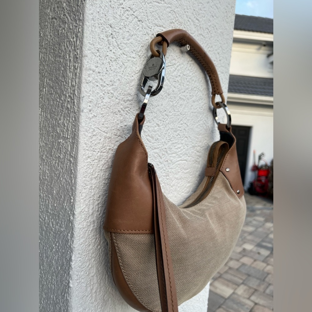 Gucci Shoulder Bag - Picture 2 of 10